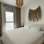Oceana Gardens 아파트 *