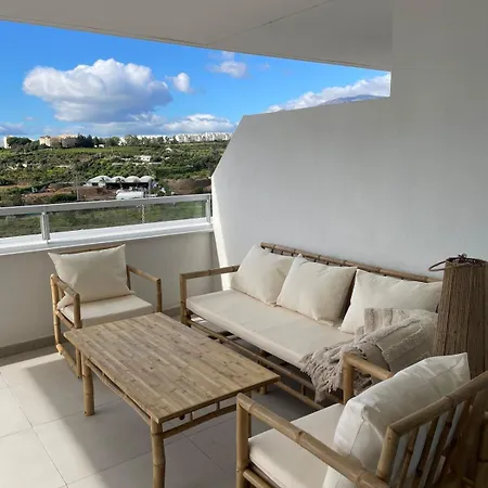 Oceana Gardens Apartment *